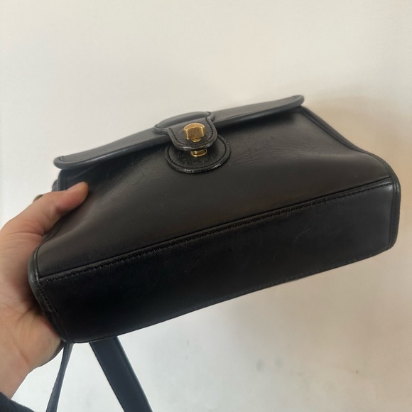 Vintage Coach Devon Crossbody Bag Black Leather Handbag No 202-11 - Picture 2 of 9